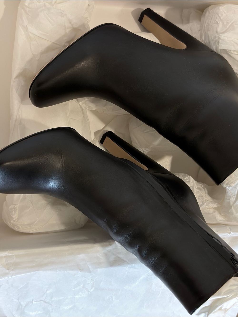 🔥Bottega Veneta black ankle Boots🔥 - Picture 5 of 10